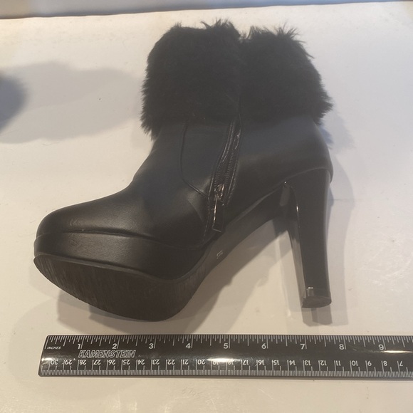 Meechi Black Faux Leather High Heel Platform Bootie - Picture 5 of 13